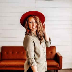 Meet your Posher, Kaila